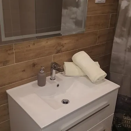 Adria Gæstehus Pucisca